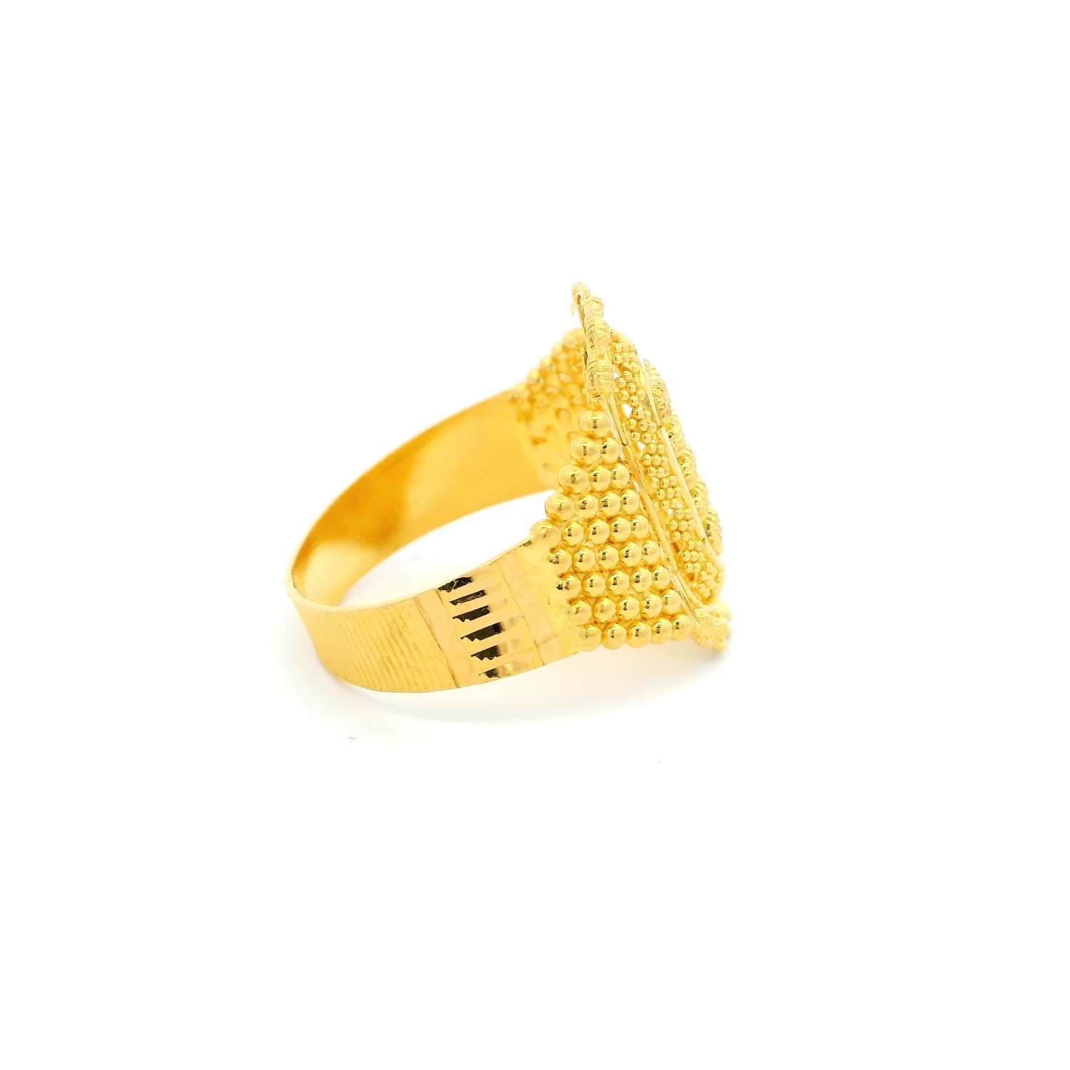 22ct Yellow Gold Ladies Ring With Filigree Design – Elegant And Timeless | Size O 1/2 3 22ct Yellow Gold Ladies Ring With Filigree Design – Elegant And Timeless | Size O 1/2 - Image 3