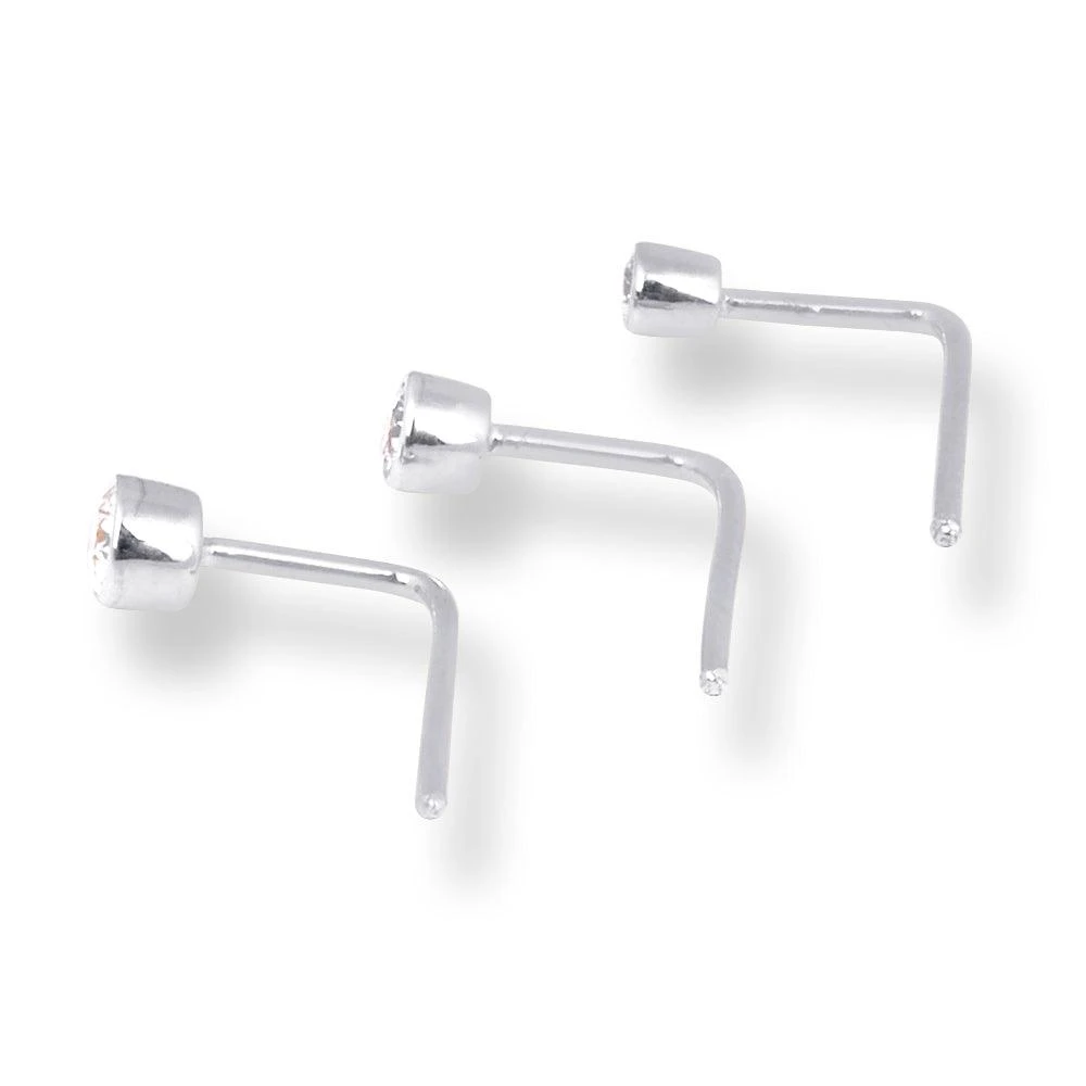 18ct Gold Diamond L-shaped Back Nose Stud With Bezel (Rub Over) Setting. 3 18ct Gold Diamond L-shaped Back Nose Stud With Bezel (Rub Over) Setting. - Image 3