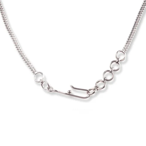 18ct White Gold Adjustable Diamond Mangal Sutra With Hook Clasp KMCS1424 5 18ct White Gold Adjustable Diamond Mangal Sutra With Hook Clasp KMCS1424 -Shiny Jewelry Hub 18ct white gold adjustable diamond mangal sutra with hook clasp 3 scaled