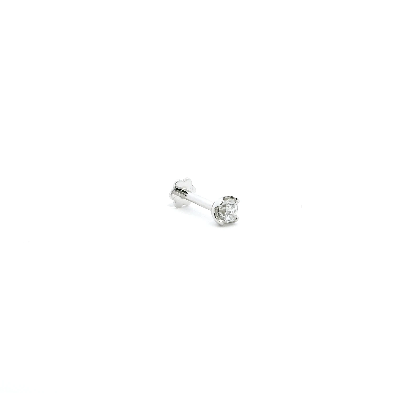 18ct White Gold Princess-Shaped Diamond Screw Back Nose Stud 2 18ct White Gold Princess-Shaped Diamond Screw Back Nose Stud - Image 2