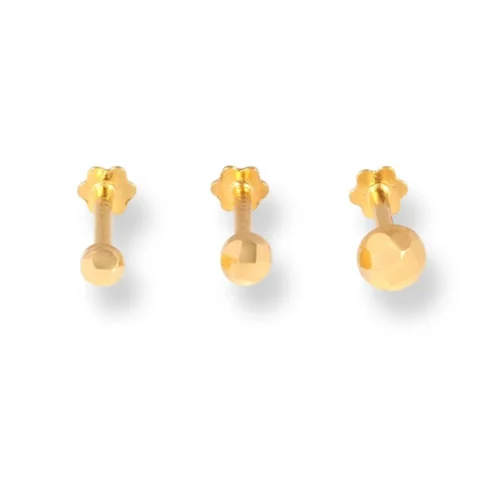 18ct Yellow Gold Screw Back Nose Stud With A Faceted Finish.