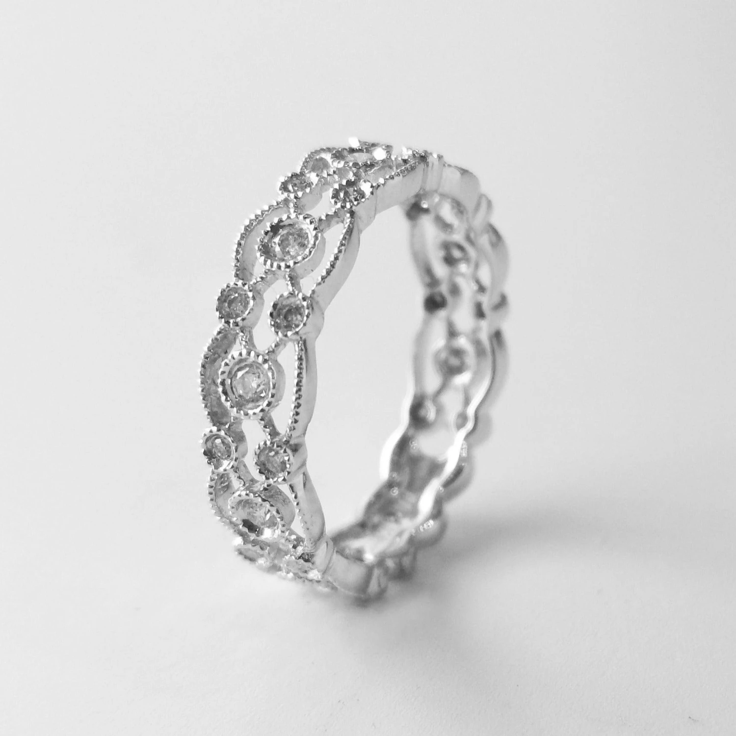 18ct White Gold Diamond Eternity Ring AR36386 1 18ct White Gold Diamond Eternity Ring AR36386
