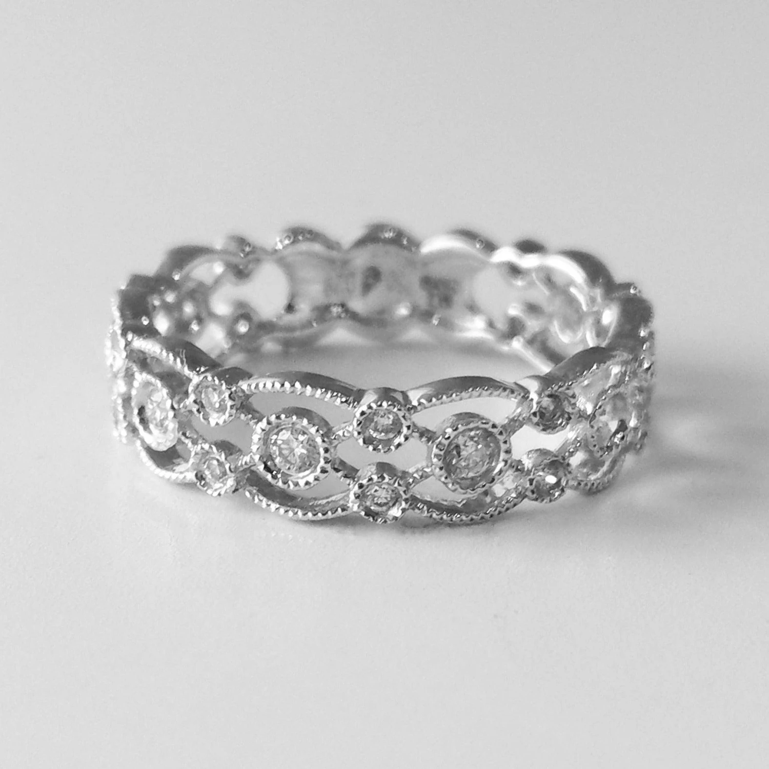 18ct White Gold Diamond Eternity Ring AR36386 3 18ct White Gold Diamond Eternity Ring AR36386 - Image 3