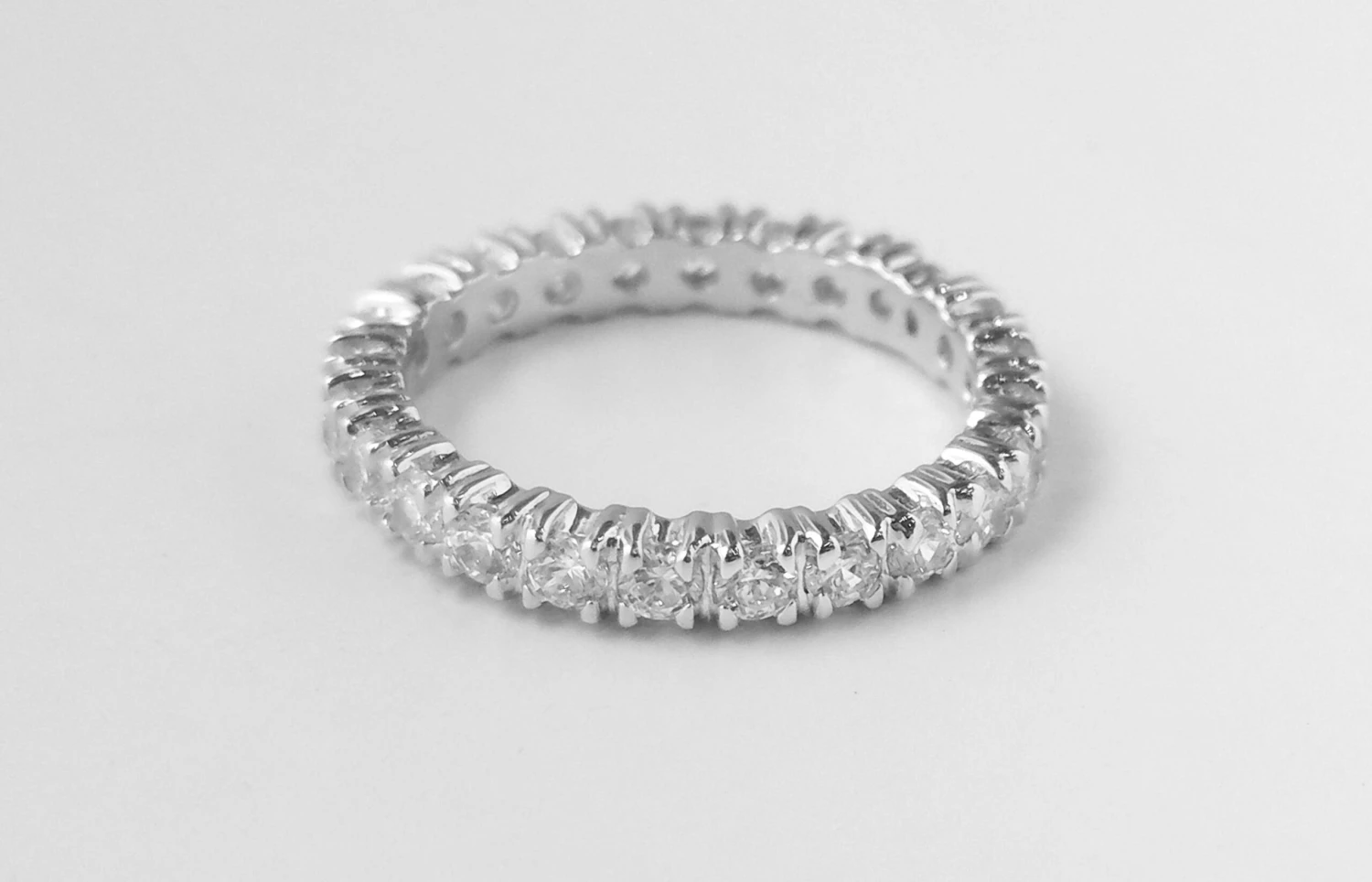 18ct White Gold Full Eternity Ring With Swarovski Zirconias LR11114 2 18ct White Gold Full Eternity Ring With Swarovski Zirconias LR11114 - Image 2