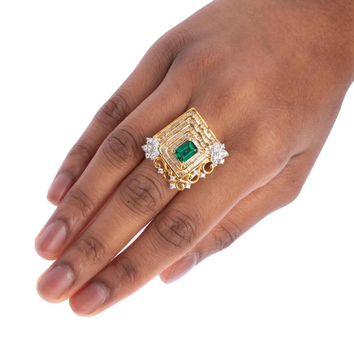 22ct Gold Swarovski Zirconia And Green Stone Cocktail Ring (11.05g) LR19292 2 22ct Gold Swarovski Zirconia And Green Stone Cocktail Ring (11.05g) LR19292 - Image 2