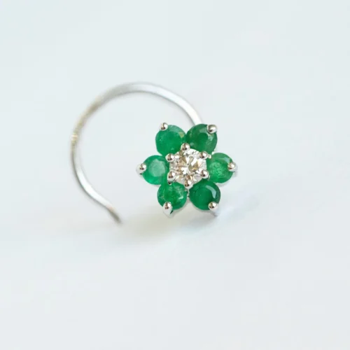 18ct Gold Diamond And Gemstone Wire Coil Back Nose Stud. 12 18ct Gold Diamond And Gemstone Wire Coil Back Nose Stud. -Shiny Jewelry Hub MCS2082 A diamond and emerald cluster wire coil back nose stud right square