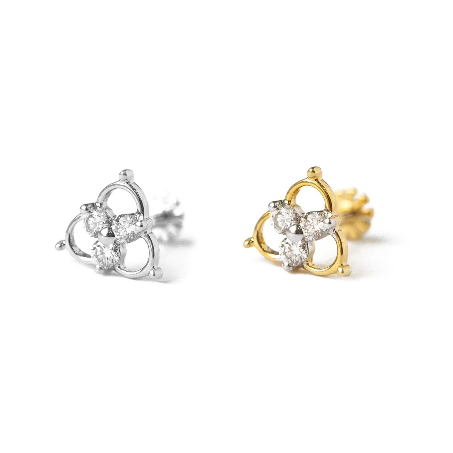 18ct Gold Three Diamond Cluster Screw Back Nose Stud. 1 18ct Gold Three Diamond Cluster Screw Back Nose Stud.