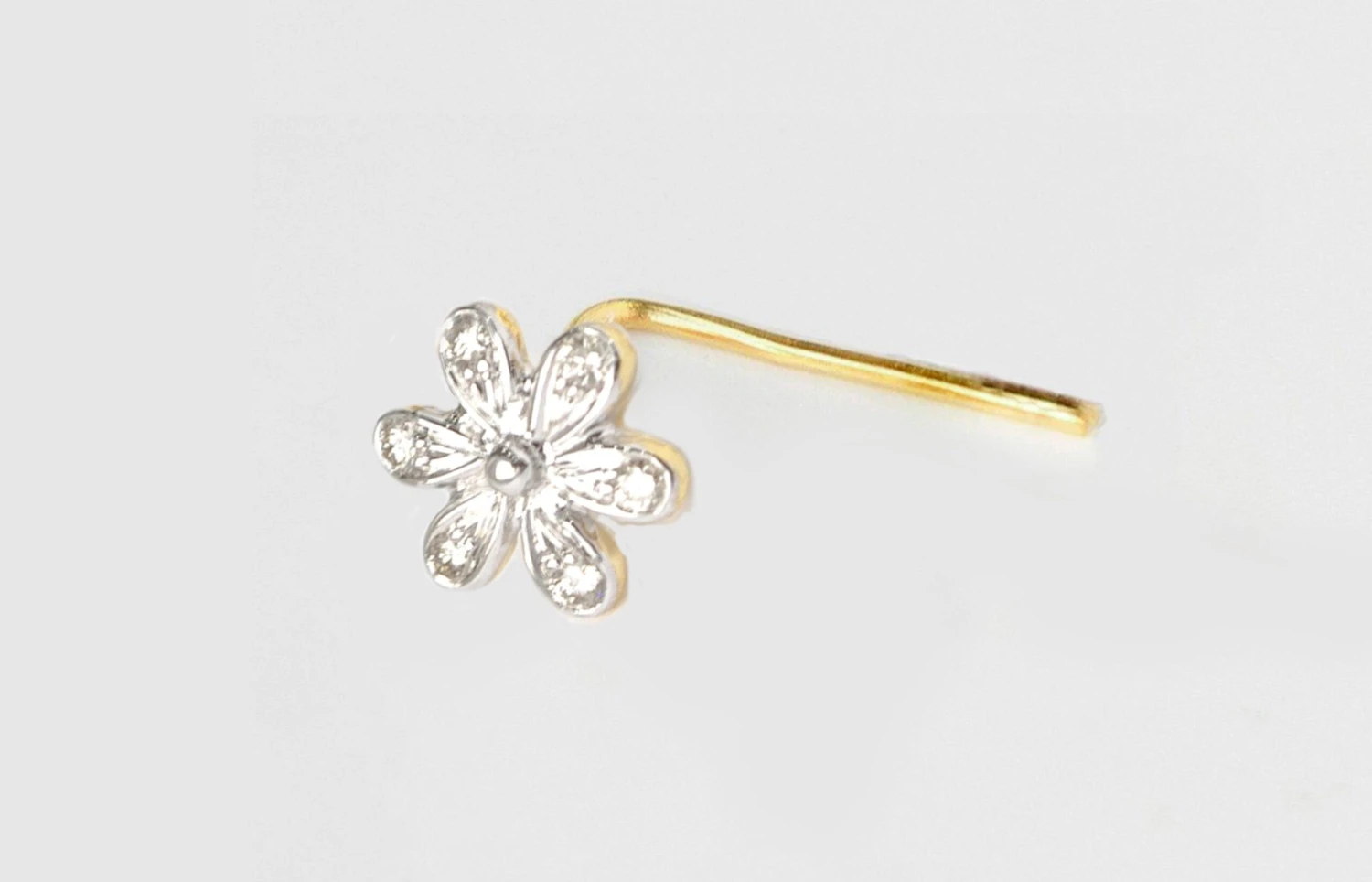 18ct Gold Diamond Cluster L-Shaped Back Nose Stud 4 18ct Gold Diamond Cluster L-Shaped Back Nose Stud - Image 4