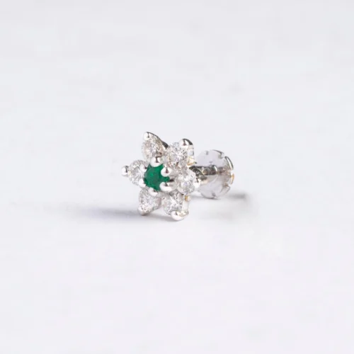 18ct Gold Diamond And Emerald Cluster Screw Back Nose Stud. -Shiny Jewelry Hub MCS3440WG