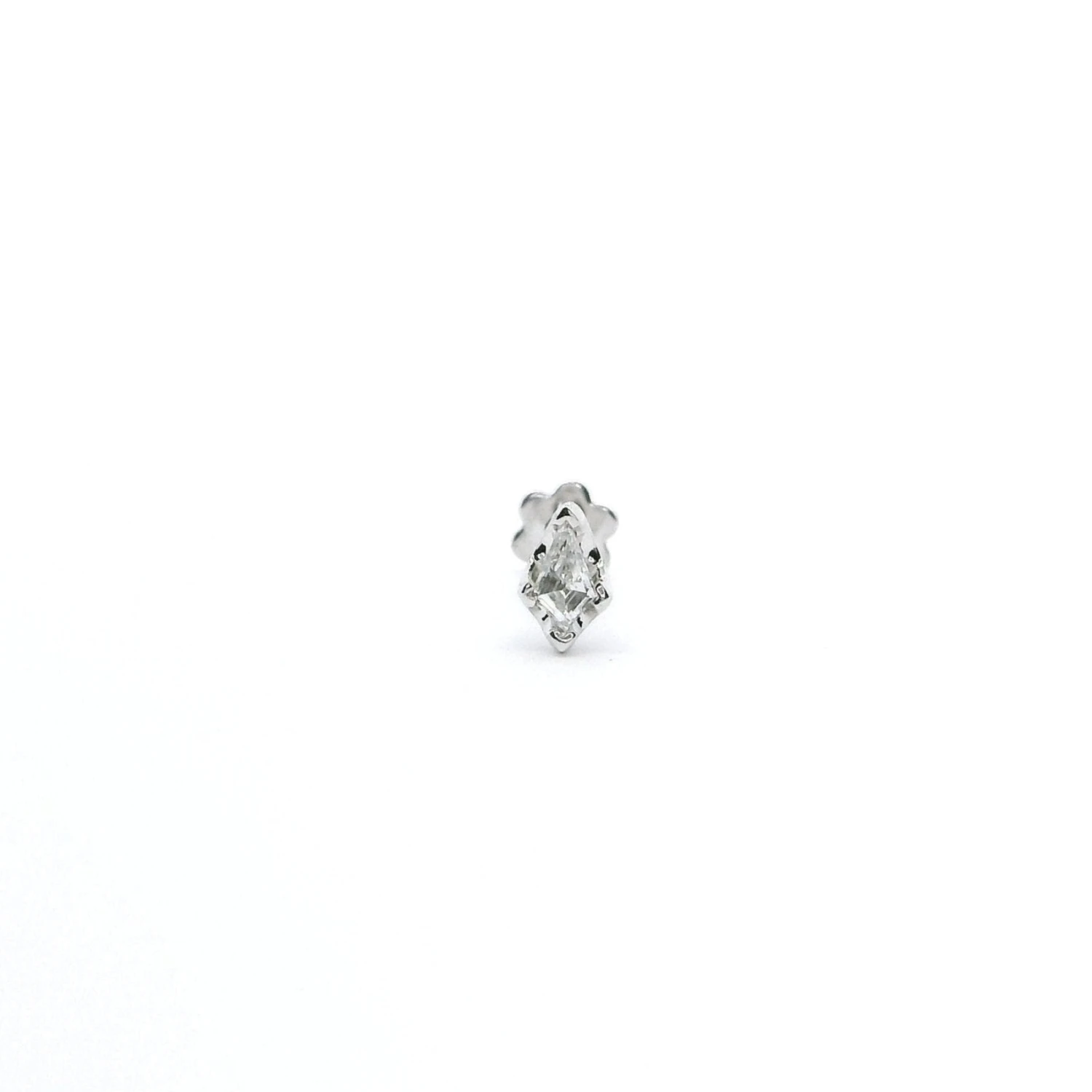 18ct White Gold Kite-Shaped Diamond Screw Back Nose Stud 1 18ct White Gold Kite-Shaped Diamond Screw Back Nose Stud