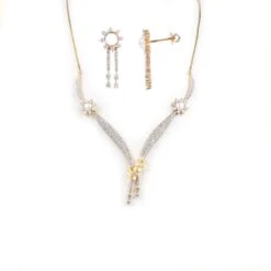 18ct Yellow Gold Necklace And Earrings Set With Cubic Zirconia Stones And Cultured Pearls (27g) N&E-5531