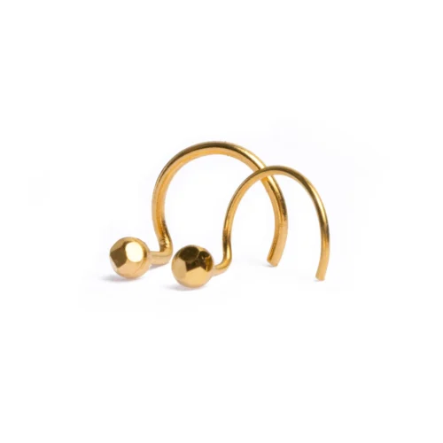 18ct Yellow Gold Nose Stud With Wire Coil Back.