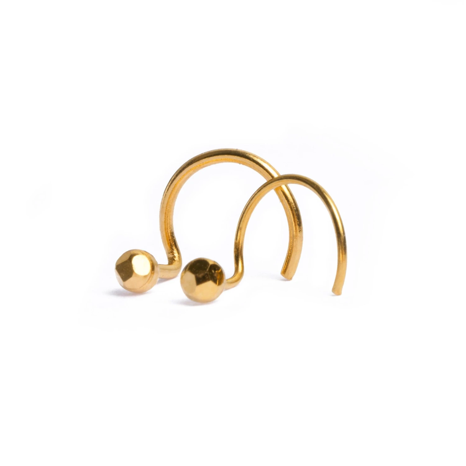 18ct Yellow Gold Nose Stud With Wire Coil Back. 1 18ct Yellow Gold Nose Stud With Wire Coil Back.