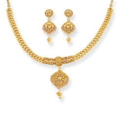 1 22ct Gold Antiquated Look Design Necklace With Cubic Zirconia Stones & Hook Clasp.