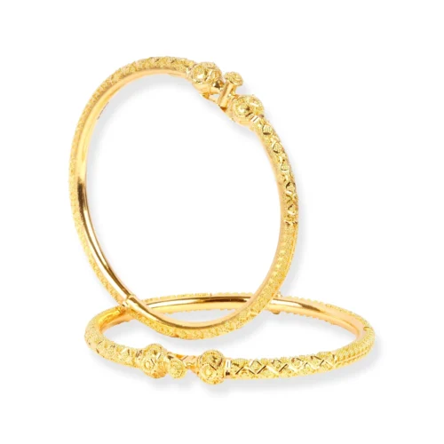 Pair Of 22ct Gold Openable Bangles With Filigree Design-Classic Openable Gold Bangles -Shiny Jewelry Hub Pair of 22ct gold openable bangles with filigree design B 8644 3 scaled
