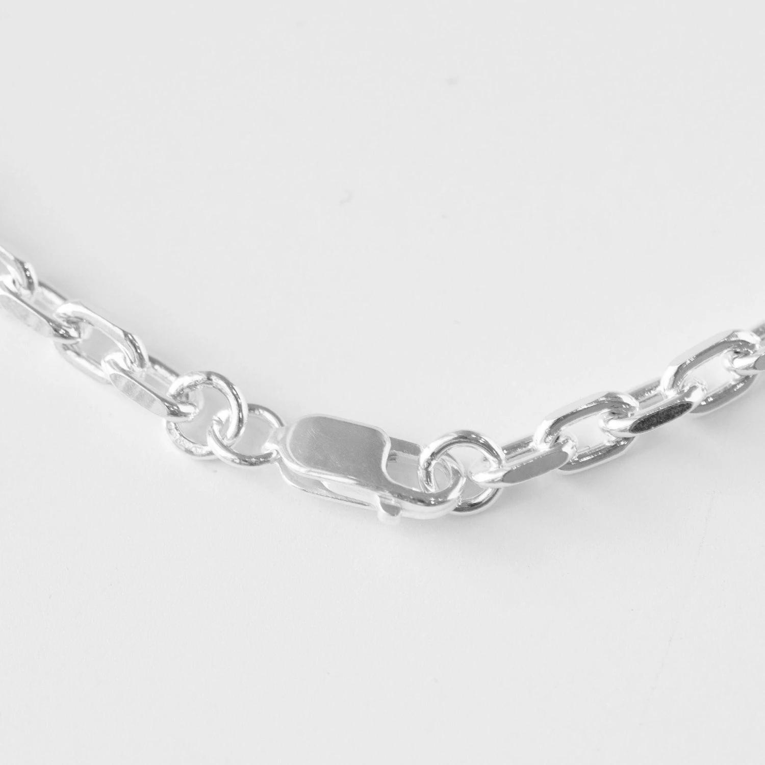 Sterling Silver Belcher Chain | Classic Round-Link Chain For Everyday Wear 4 Sterling Silver Belcher Chain | Classic Round-Link Chain For Everyday Wear - Image 4